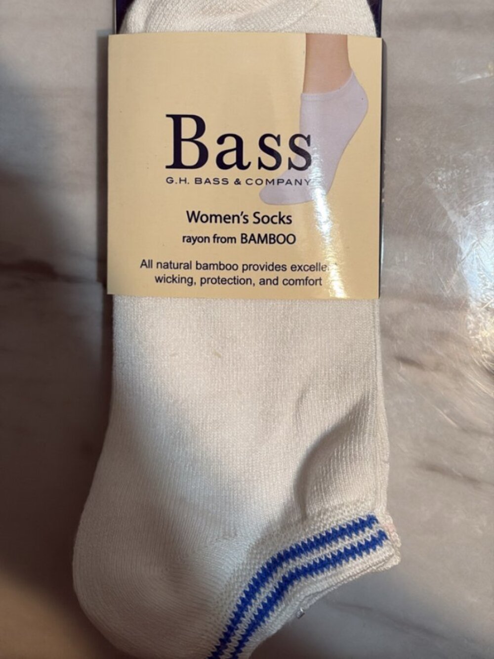 G.H. Bass & Company Women’s Bamboo Socks – 3 Pair Pack Size 9-11